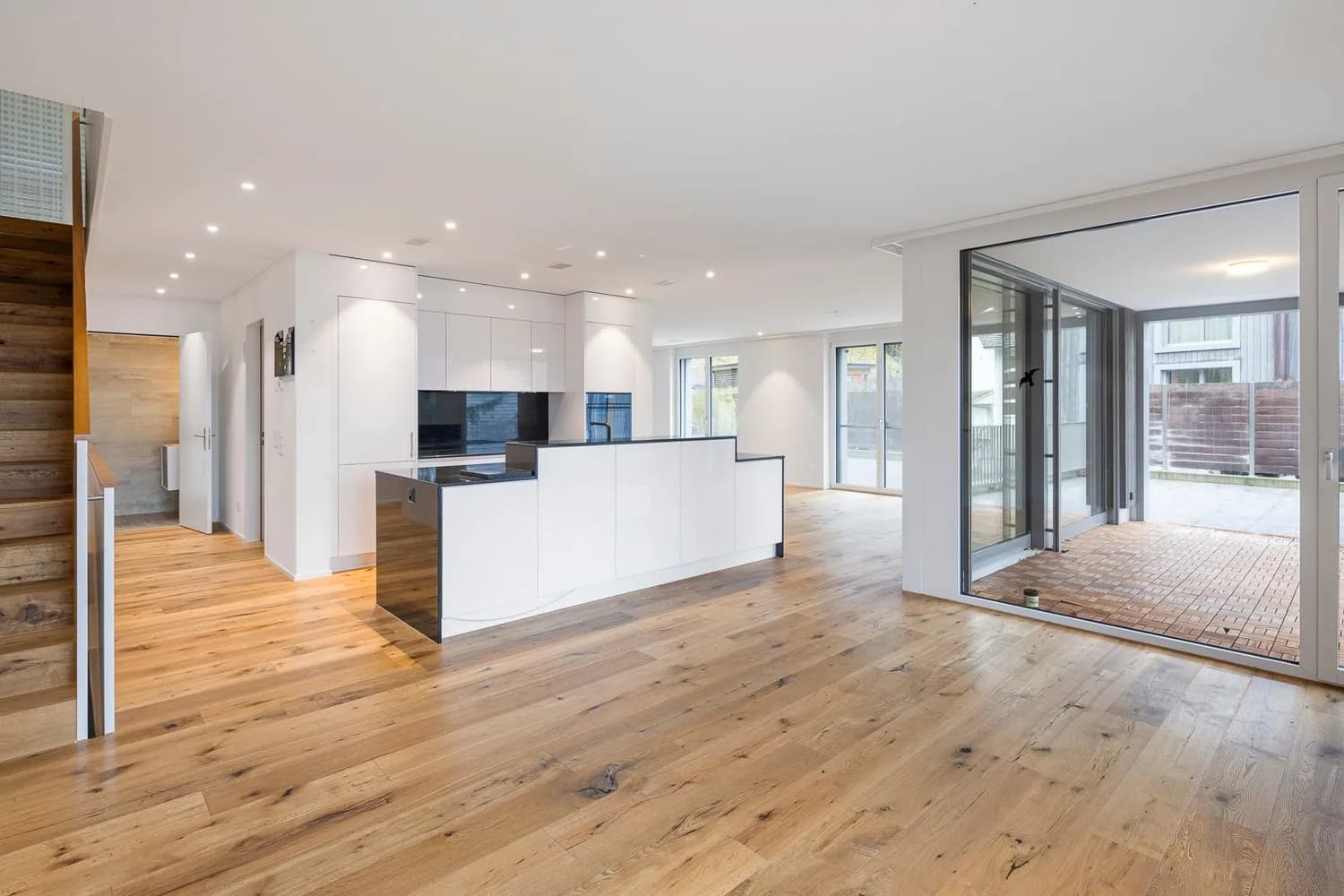 Vielseitiges Raumwunder mit Einliegerwohnung und vielen Möglichkeiten