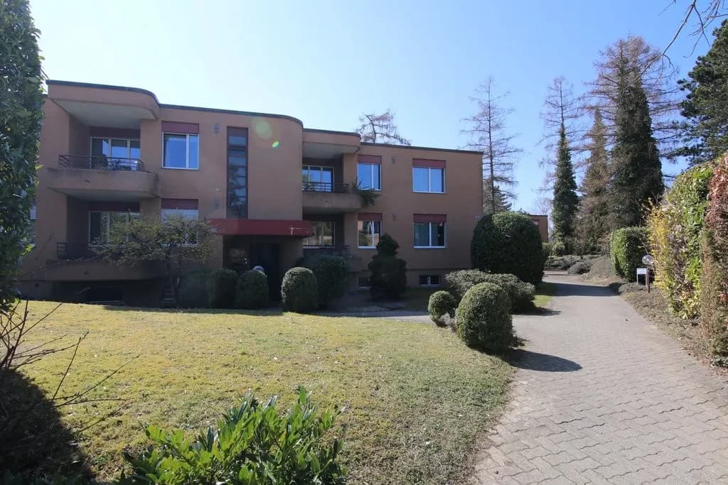 Schöne 5.5-Zimmerwohnung in Küsnacht zu vermieten