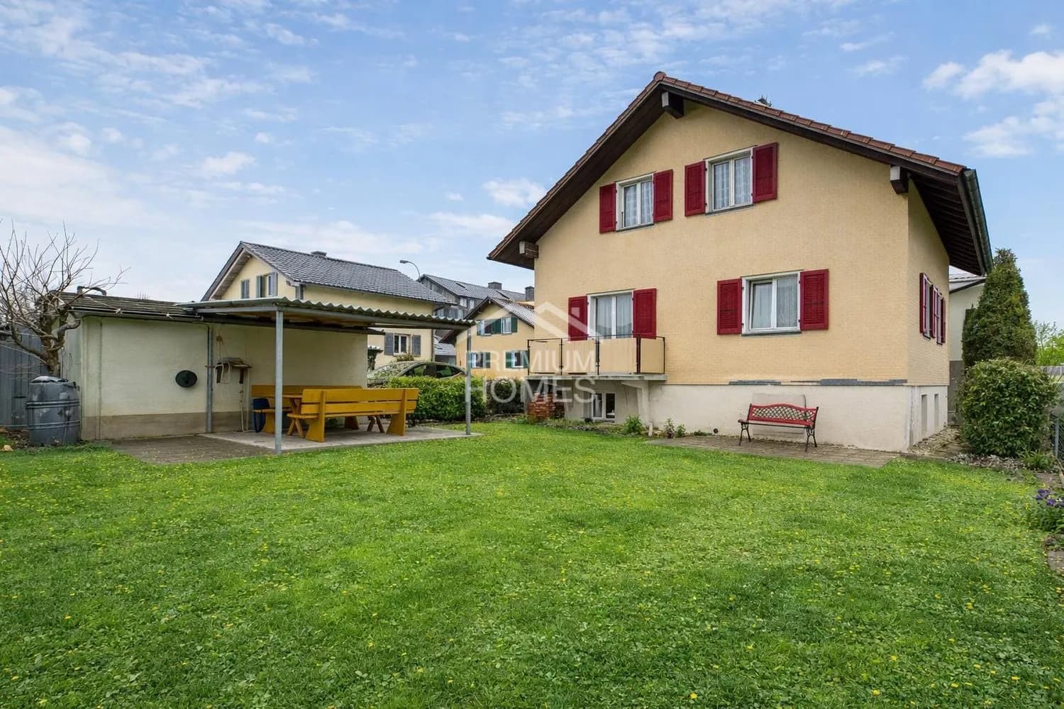 FAMILIENLEBEN MIT HERZ - IHR WOHNPARADIES