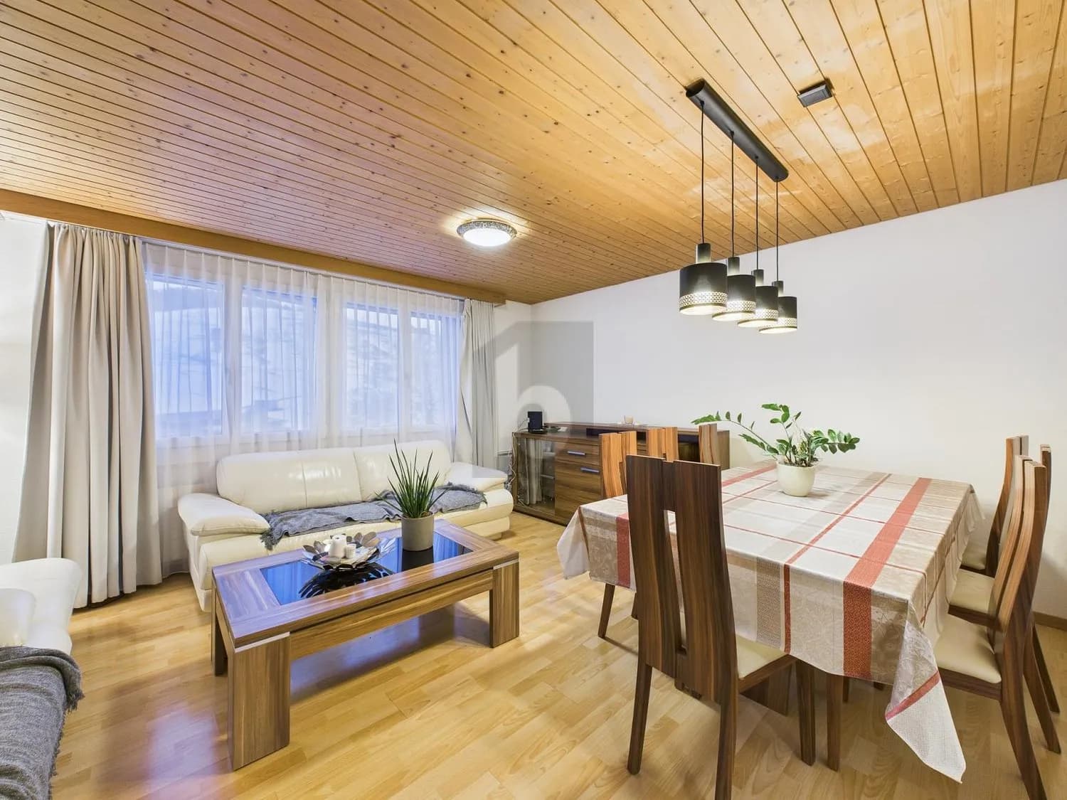 IDYLLISCHE LAGE IM GRÜNEN