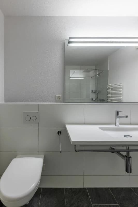 Grosse Sonnenterrasse plus Cheminée im exklusives Terrassenhaus beim Lindli