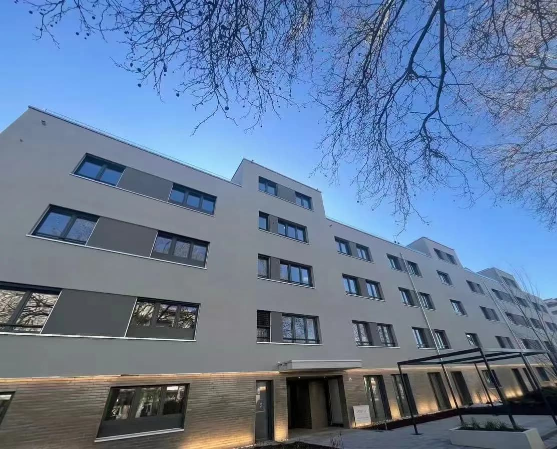 Moderne 3.5-Zimmer-Wohnung mit Balkon in Affoltern