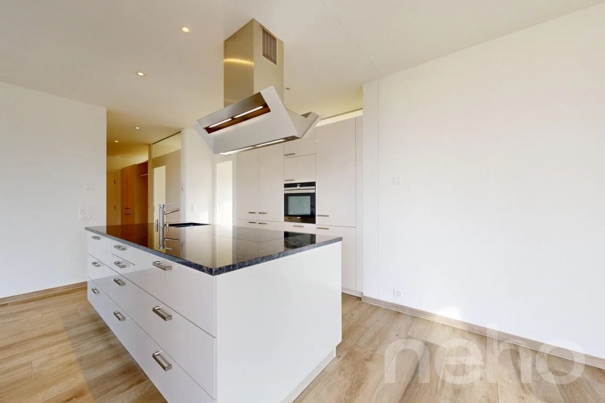 Moderne 3.5-Zimmer-Wohnung mit Balkon und flexiblem Zusatzraum