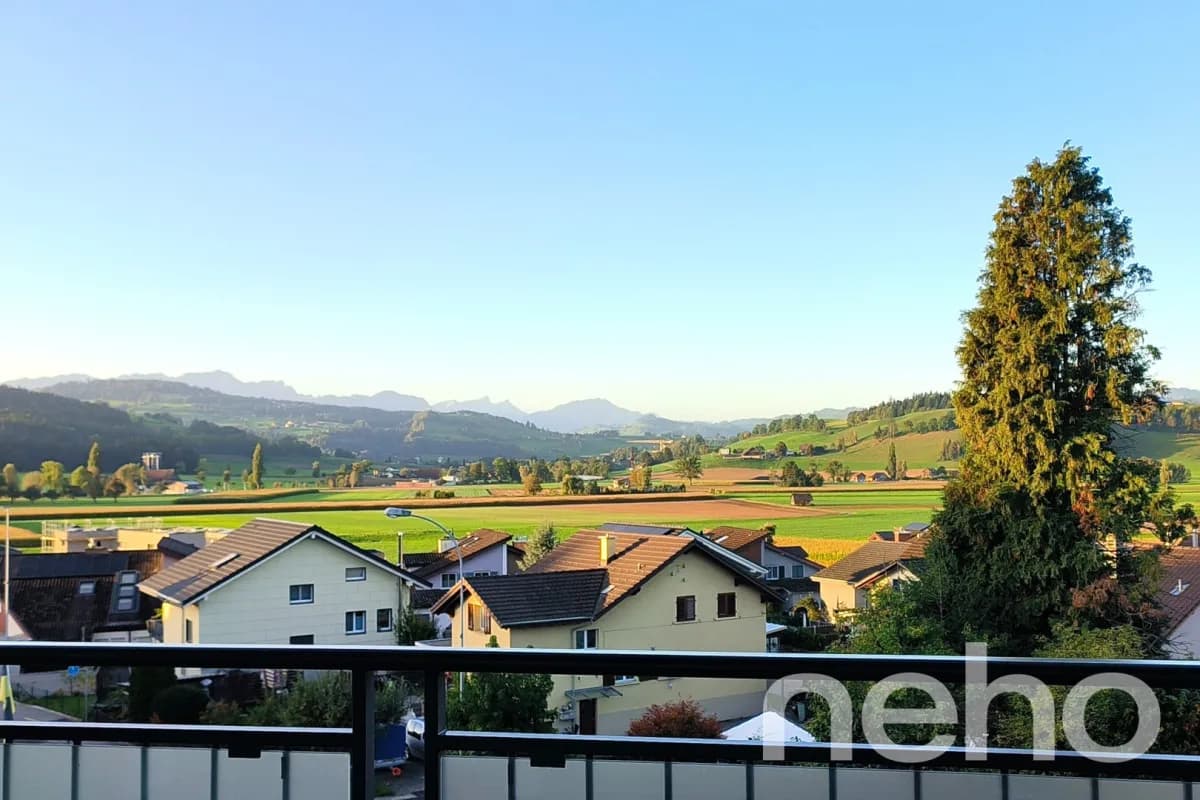 Dachwohnung mit fantastischer Bergsicht