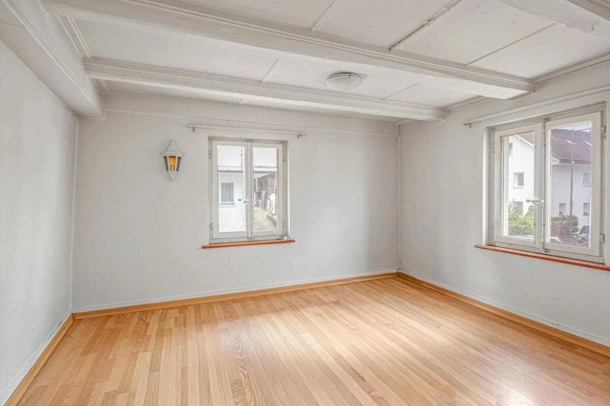 EINFAMILIENHAUS MIT POTENZIAL