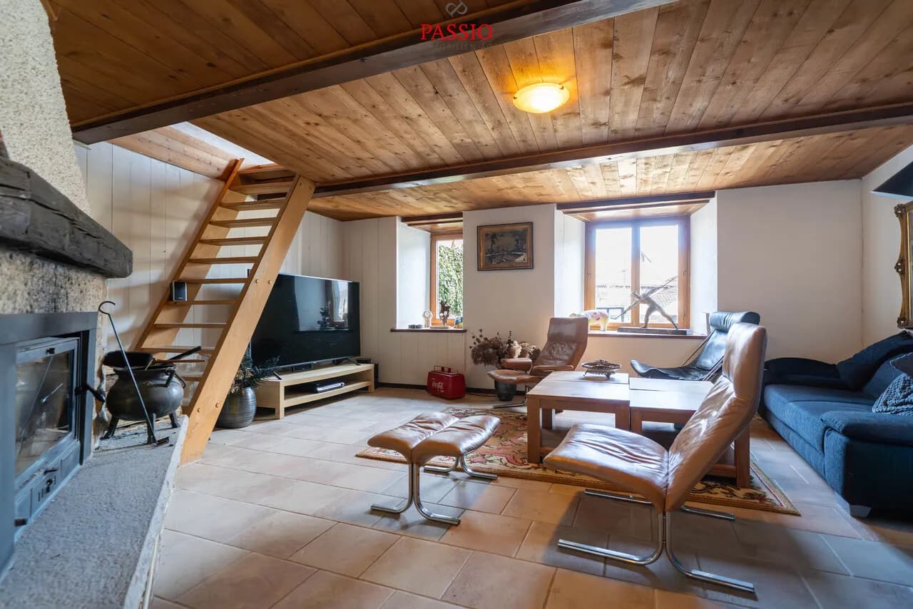 Grosses 8-Zimmer-Bauernhaus mit Gartenidylle und viel Potenzial