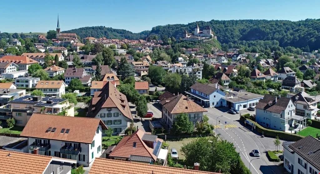 Ideal für ganz grossi Grossfamilie oder die, wo riese viu Platz bruche