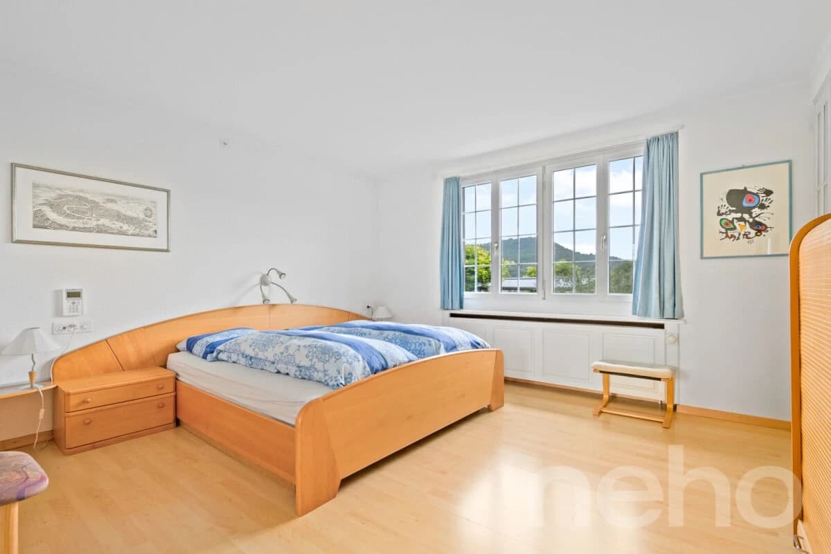 Landhausvilla mit viel Raum: wohnen, arbeiten und geniessen nahe Basel