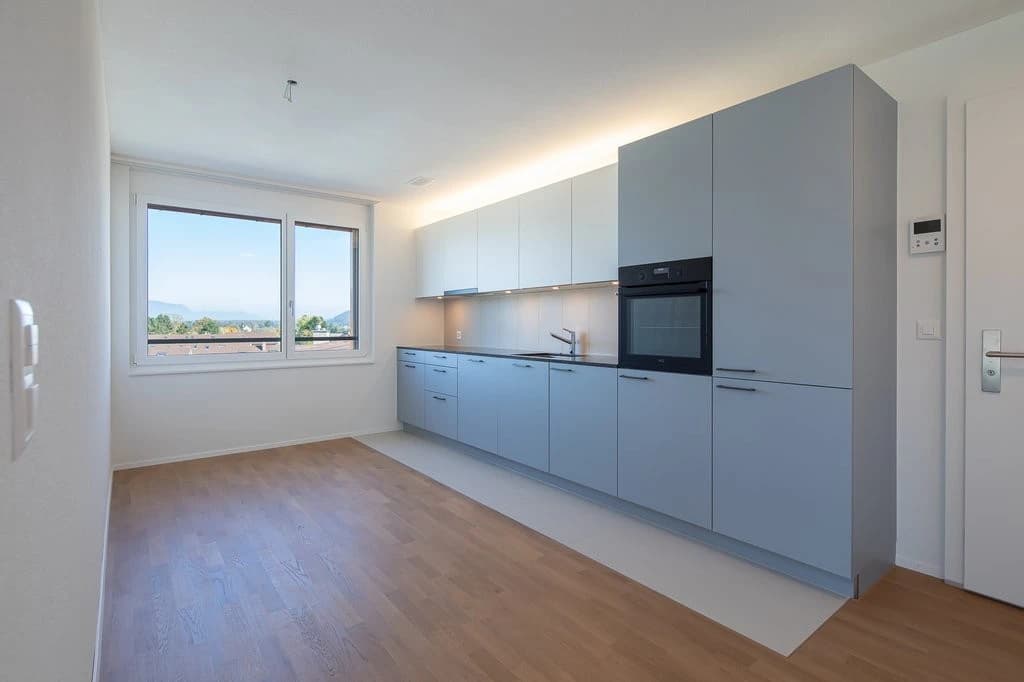 Moderne 3.5 Zimmerwohnung mit Balkon und Top-Ausstattung