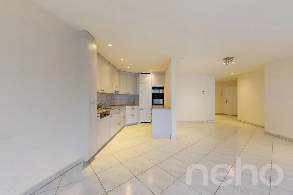 Helle 3½-Zimmerwohnung mit Balkon und Pilatusblick