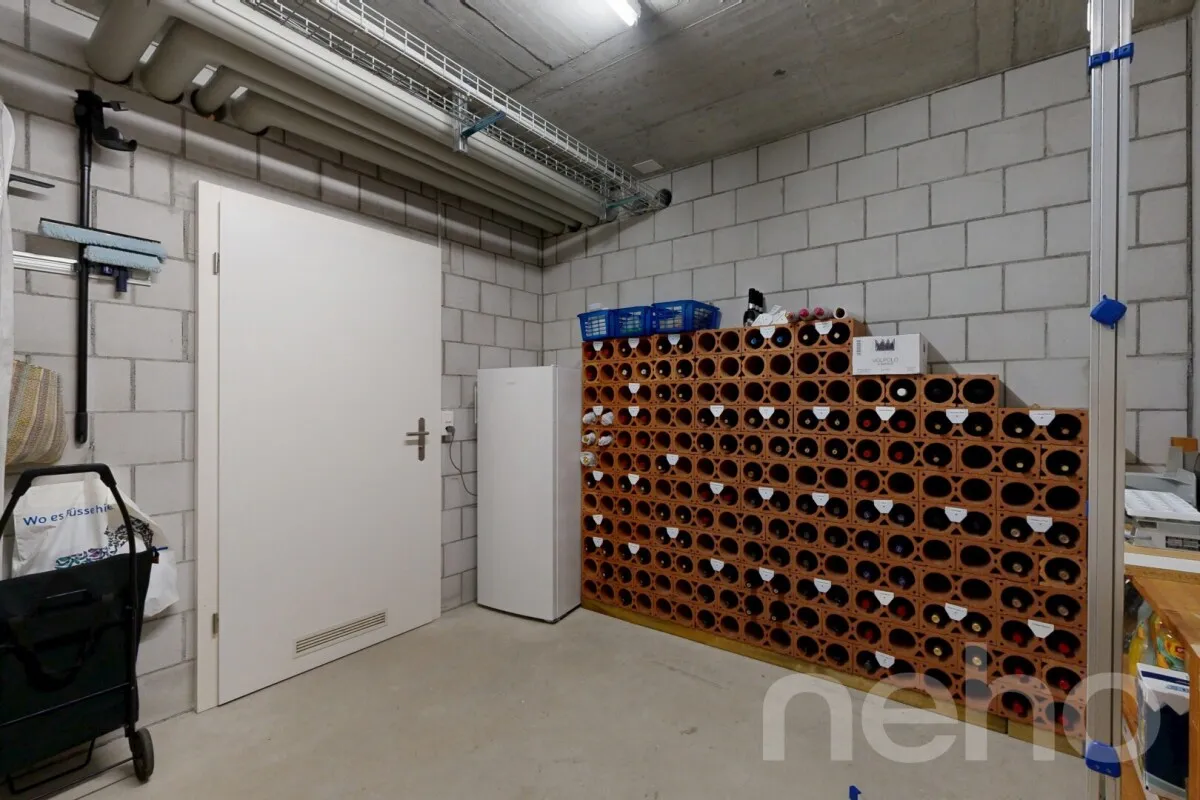 Modern, lichtdurchflutet und zentral gelegen mit schöner Weitsicht