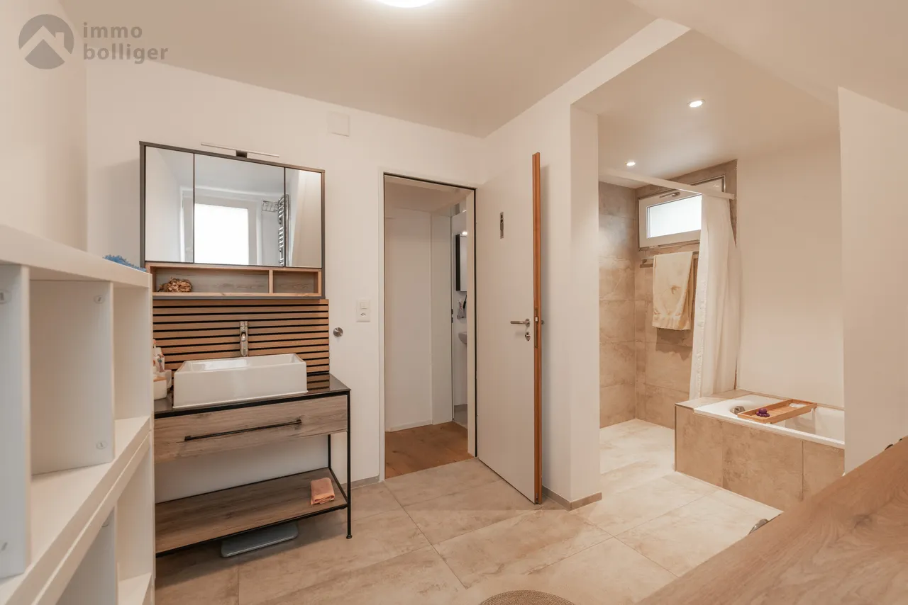 Zwei Wohnungen - für einen Preis