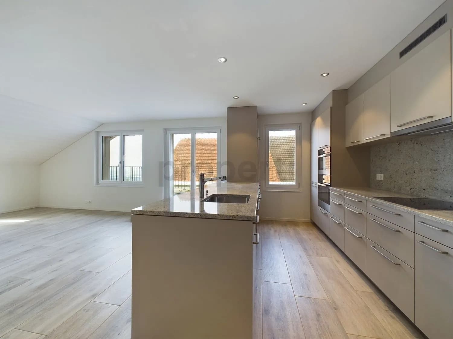 Grosszügige 3.5-Zimmer-Attikawohnung mit traumhafter See- & Bergsicht in Hausen am Albis