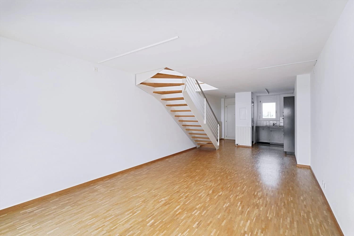 Spezielle 3.5 Zimmer Maisonette-Wohnung an top Lage!
