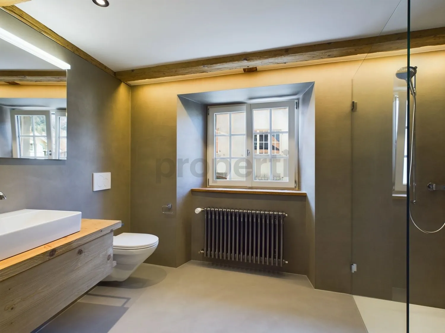 Exklusive Doppelhaushälfte mit sonnigem Sitzplatz