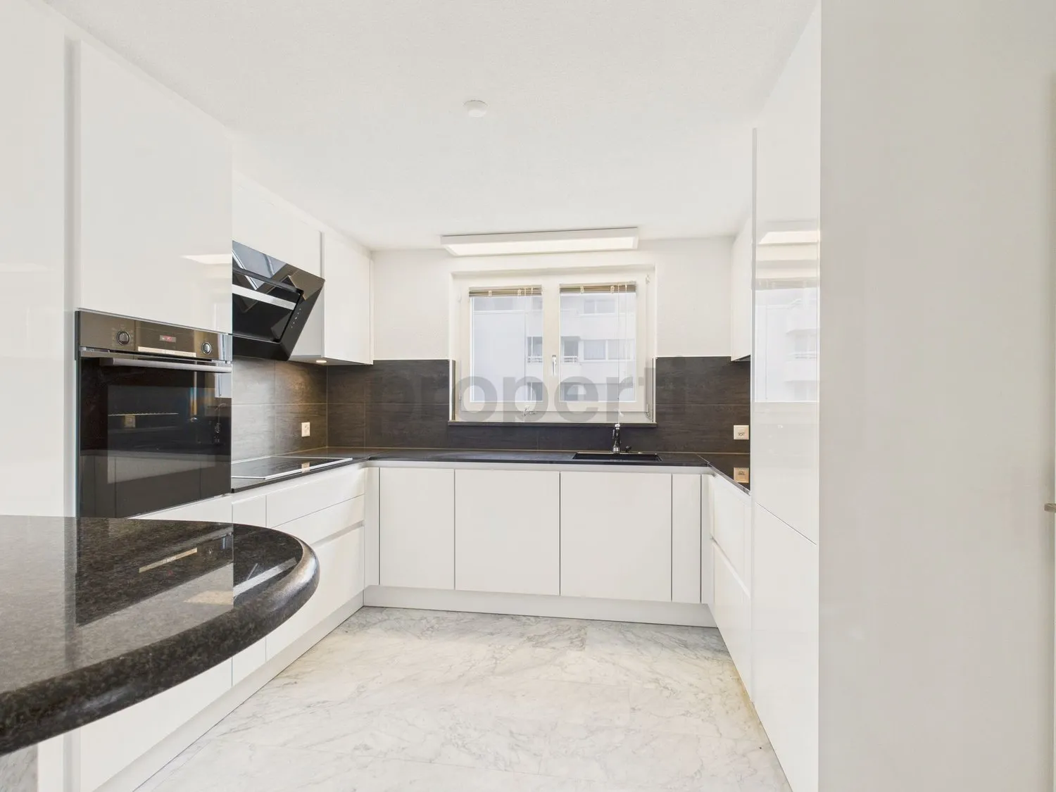 Grosszügige 5.5-Zimmer Maisonette-Wohnung mit Balkon in Ermatingen