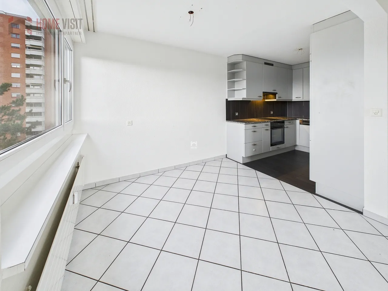 Helle 3.5-Zi.-Wohnung mit Lift und Garage - ideal für jedes Alter