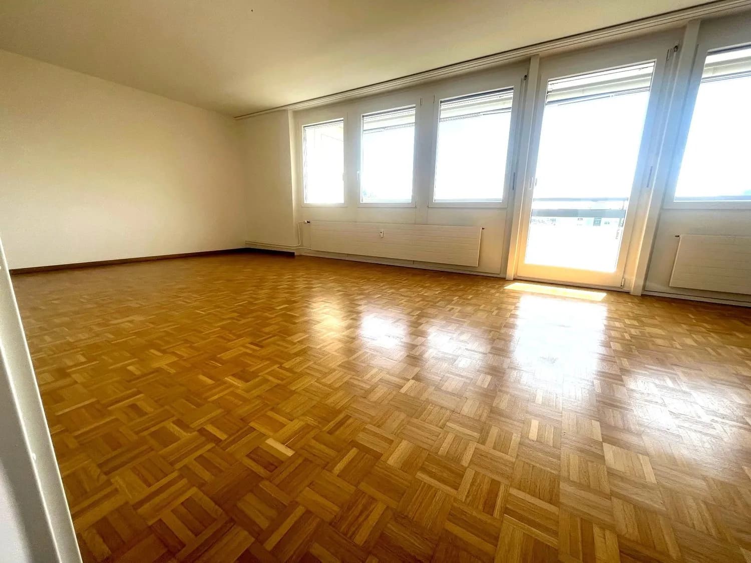 Grosszügige Wohnung mit schönem Südbalkon