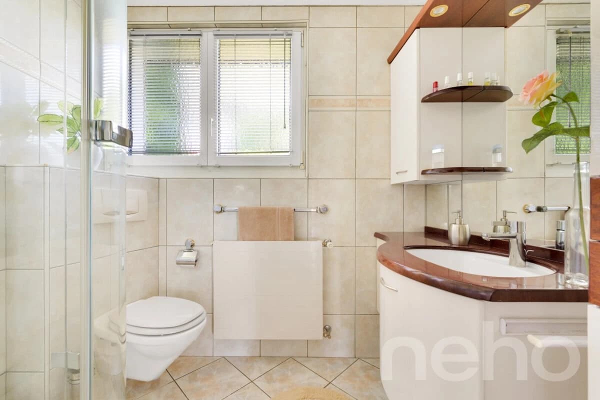 Ihr neues Zuhause mit viel Platz, Garten und Aussicht