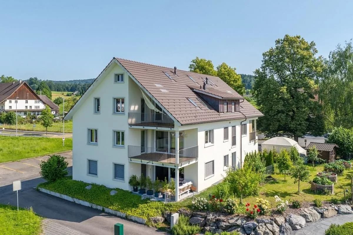 Neuwertige 3,5 Zimmerwohnung in Mettmenstetten (Weiler Rossau)