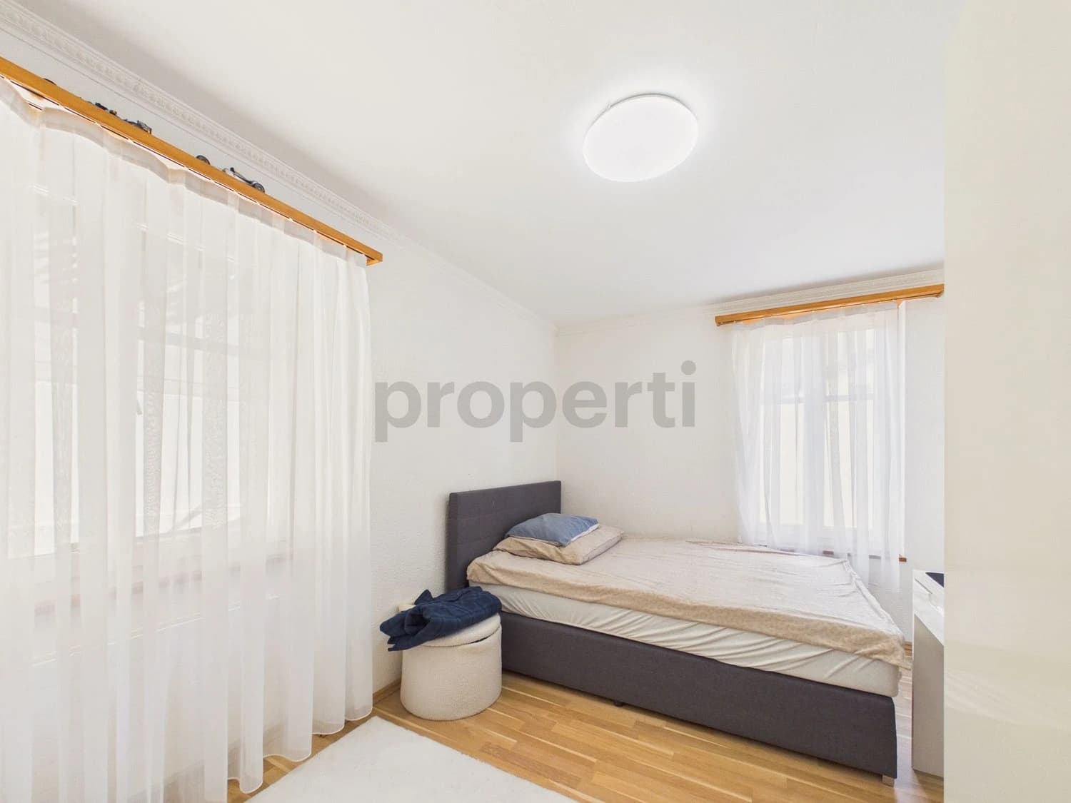 Charmante 4.5-Zimmer-Wohnung mit praktischem Keller, Bürglen