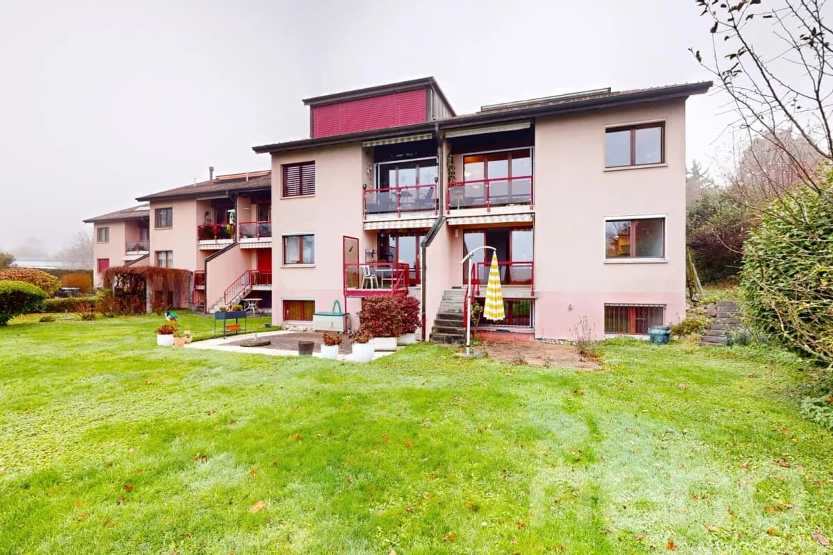 Duplex-Gartenwohnung direkt am See mit eigenem Bootsplatz