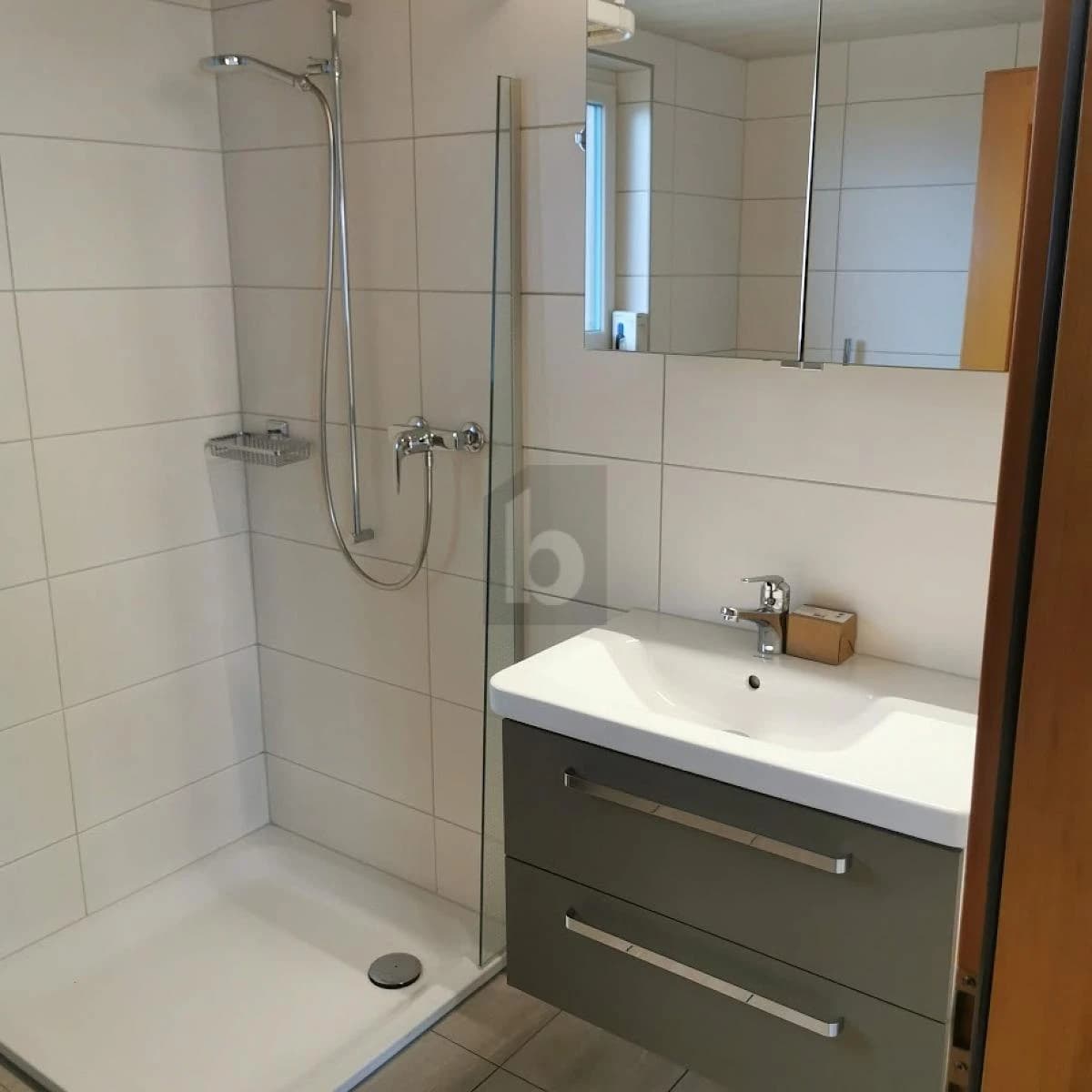 SONNIG, RUHIG UND MIT ALPENBLICK