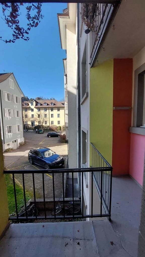 5.0 Zimmerwohnung an Top Lage mit 3 Balkone + neuer Küche