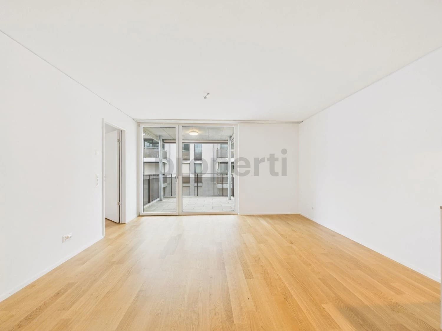 Moderne 3.5-Zimmer-Wohnung mit Balkon, Basel