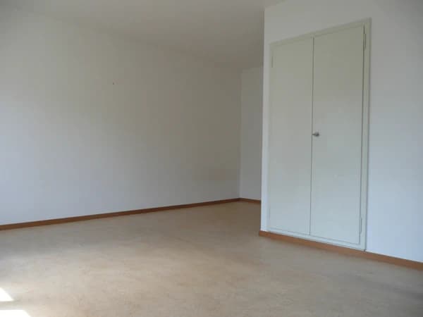 Zentrales Wohnen in Oerlikon - Befristet bis 31.03.2028