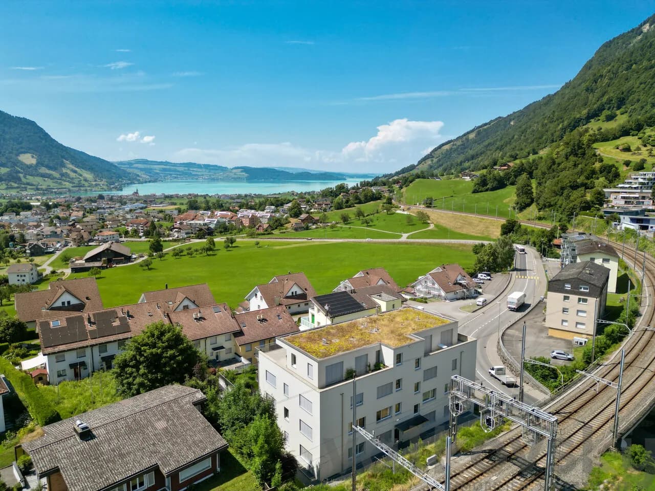 Grosse Wohnung an zentraler Lage mit Bergsicht