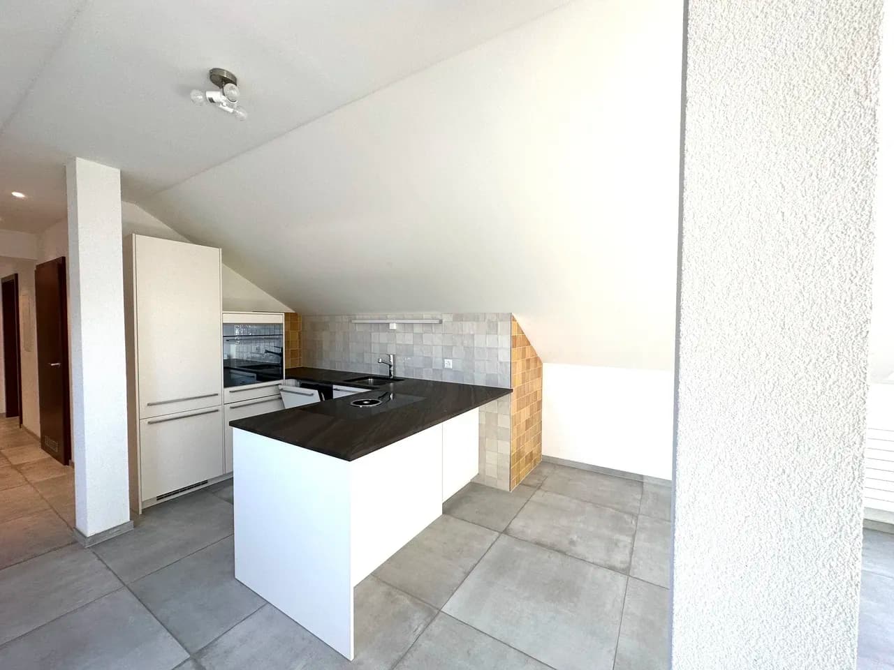 tolle, moderne und sehr gemütliche Dachwohnung