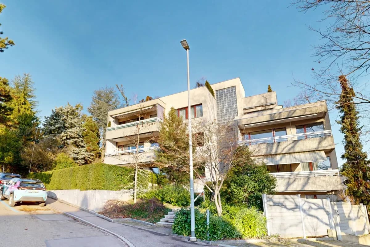 Aussergewöhnliches 3.5-Zimmer Wohnstudio mit Garten und Büro-Atelier