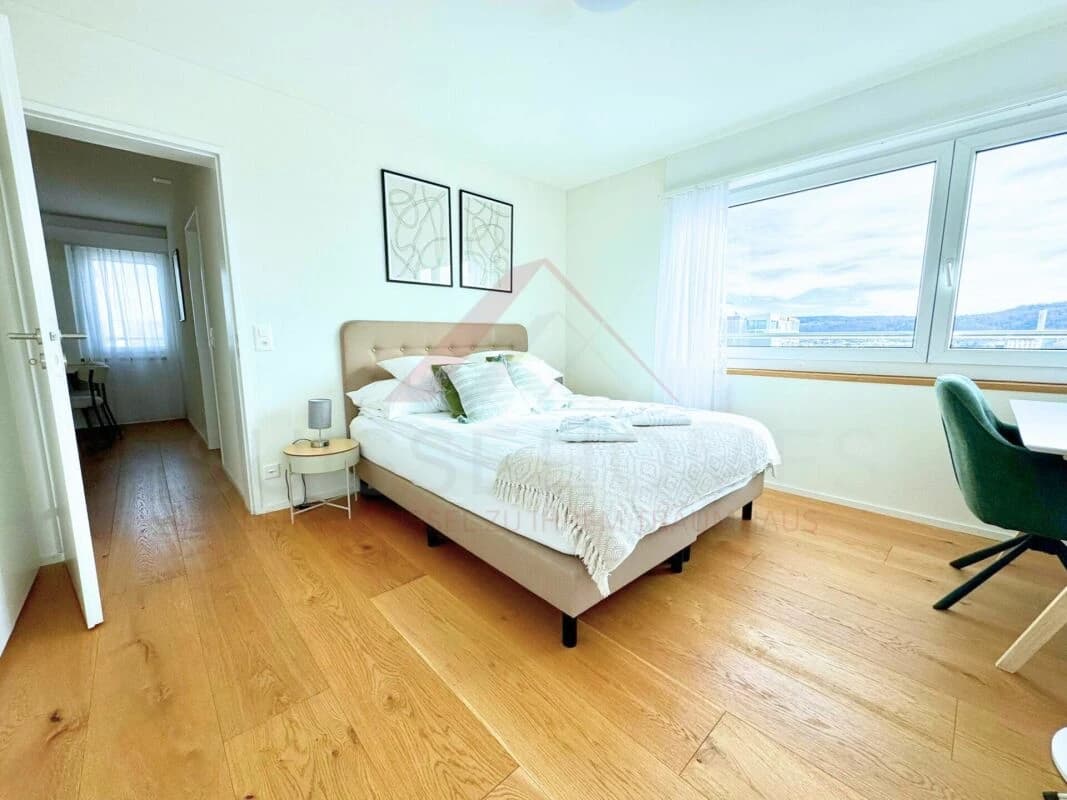 Exklusive 3.5-Zimmer-Wohnung im 15. Obergeschoss mit spektakulärer Weitsicht in 8152 Opfikon