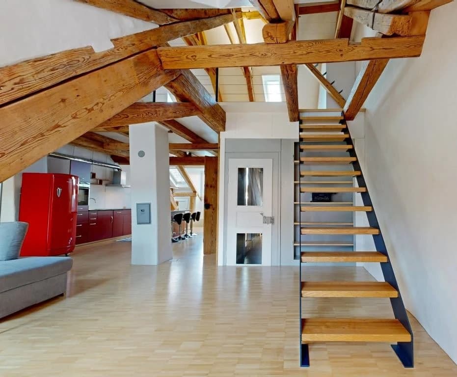 Gschichtsträchtigi Muure mit modernem Inneläbe ir Burgdorfer Autstadt