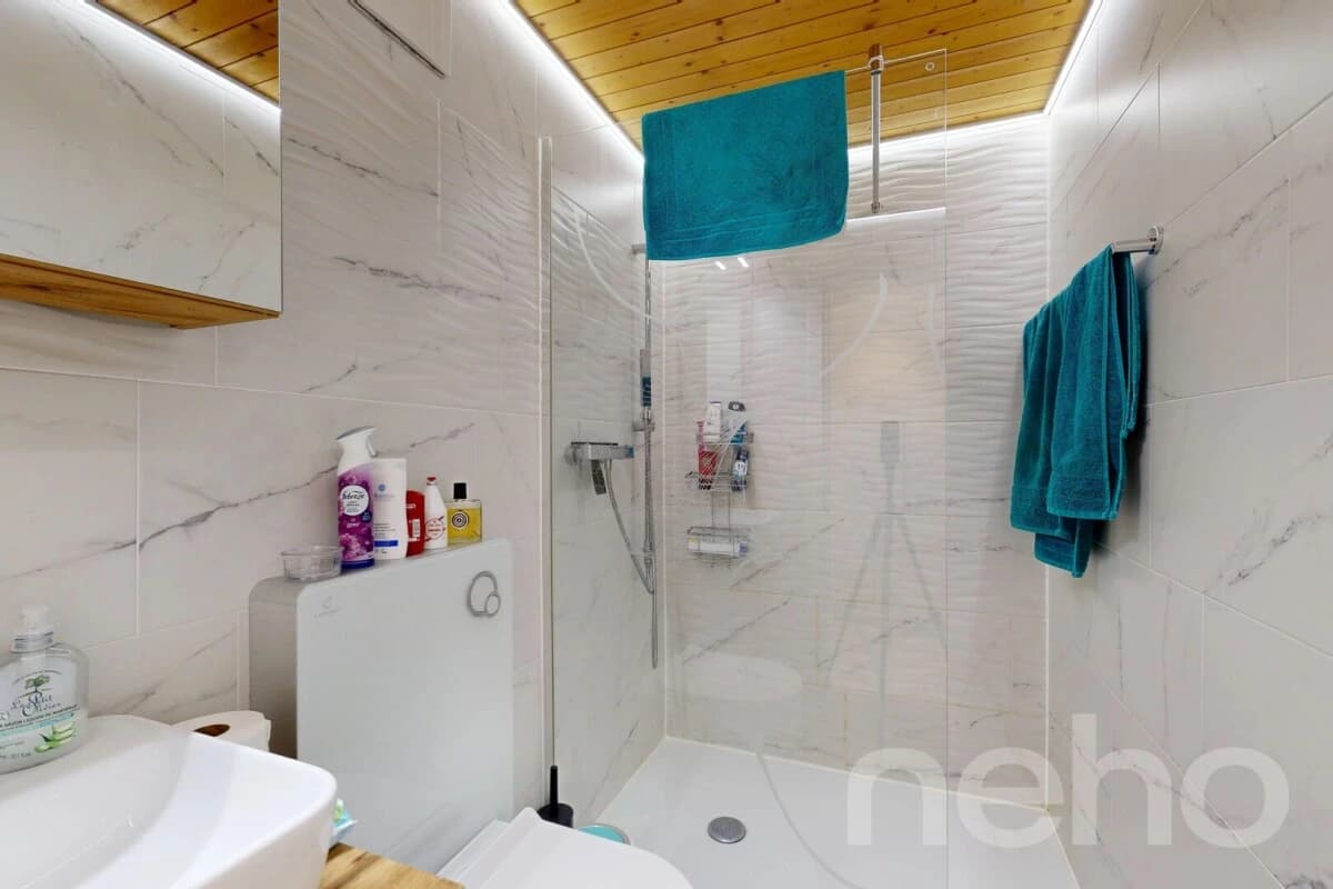 Grosszügige Dachwohnung mit Galerie an zentraler Lage