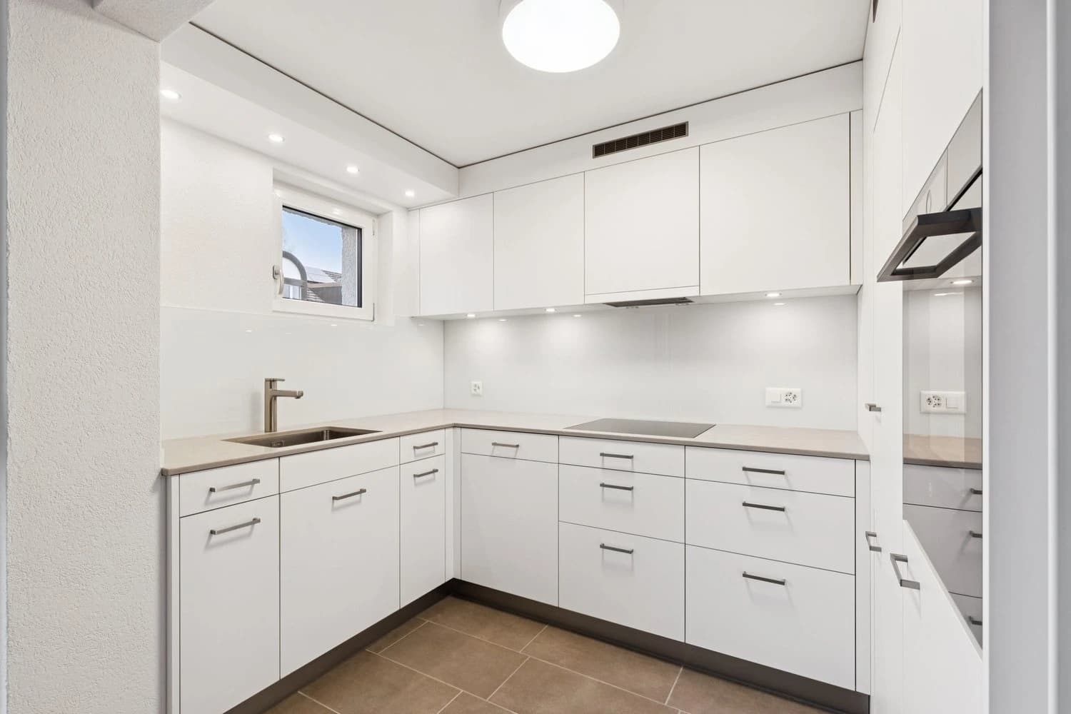 Erstvermietung nach Sanierung - Frühlingsaktion 1 Monat gratis wohnen