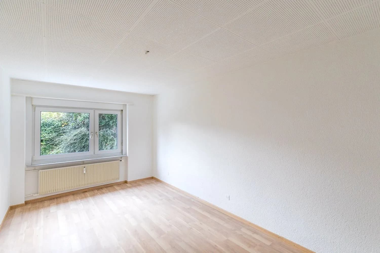 Gemütliche Wohnung mit Wintergarten und Balkon