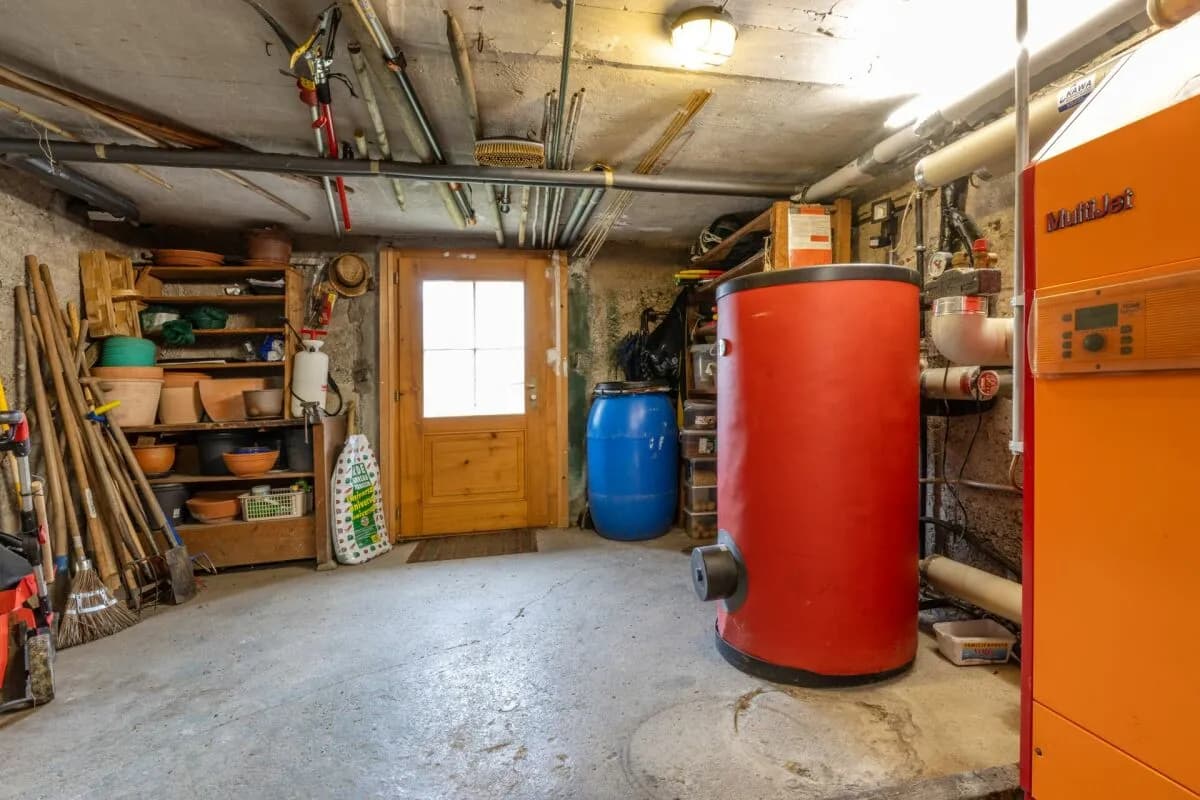 Historisches Juwel: 7-Zimmer-Einfamilienhaus mit vielseitigem Raumangebot