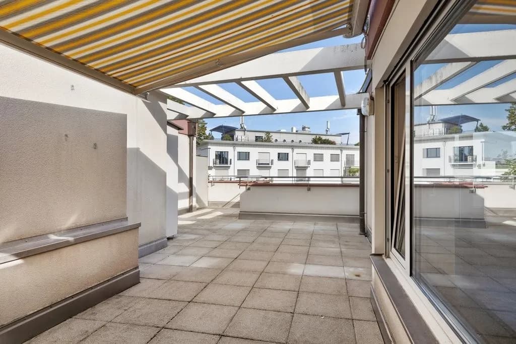 Suchen Sie eine zentrale Attikawohnung mit Dachterrasse?