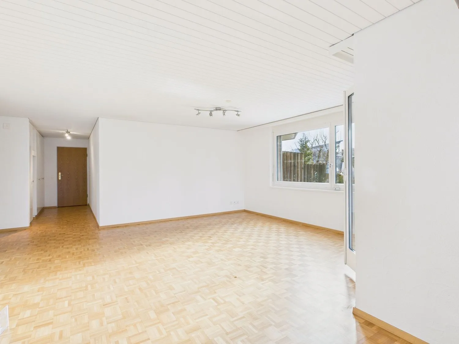 Charmante 3.5-Zimmer Wohnung mit praktischem Parkplatz in Hildisrieden