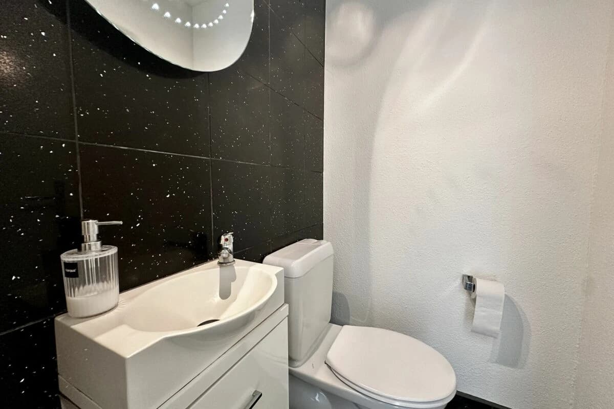 6.5-Zimmer Eck-Einfamilienhaus in Seenähe