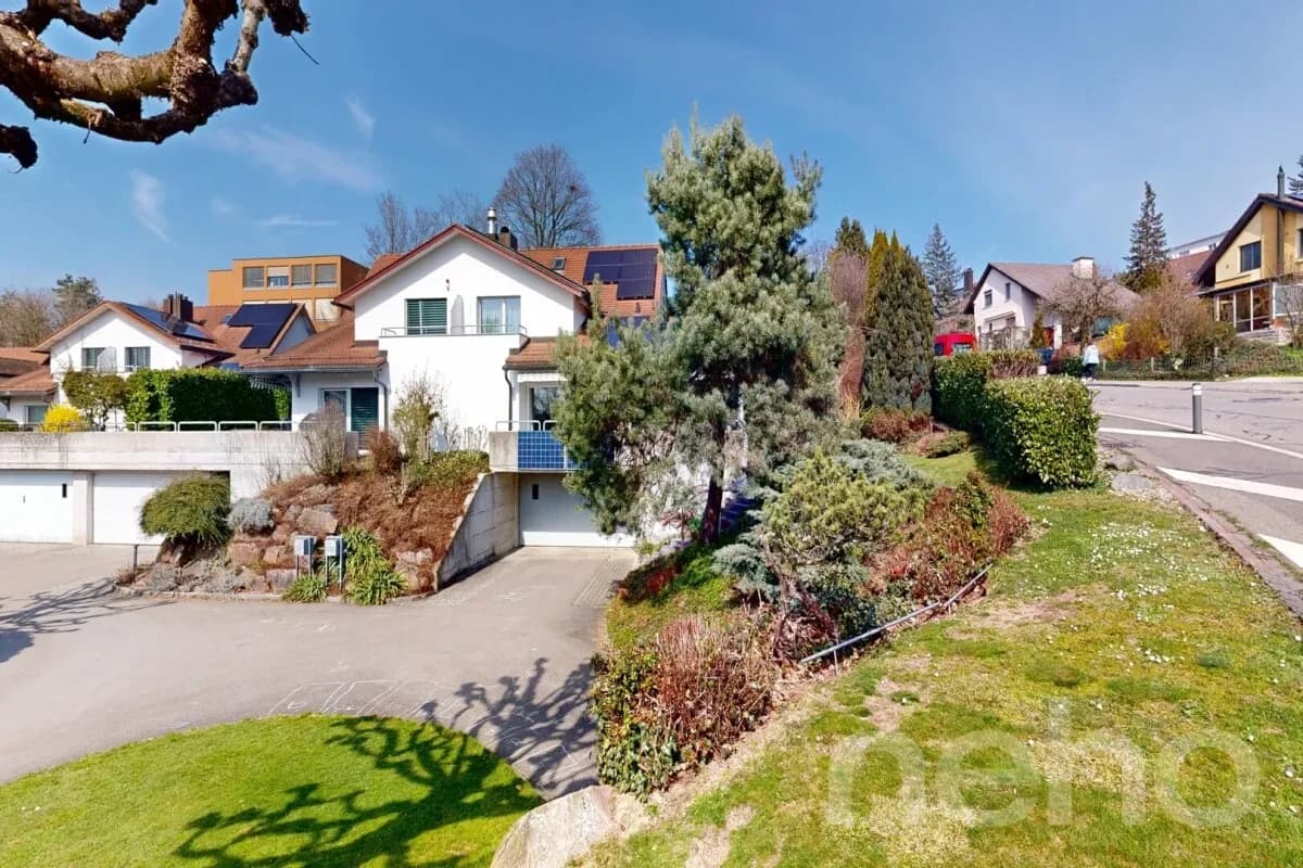 Attraktives 5.5-Zimmer-Doppeleinfamilienhaus