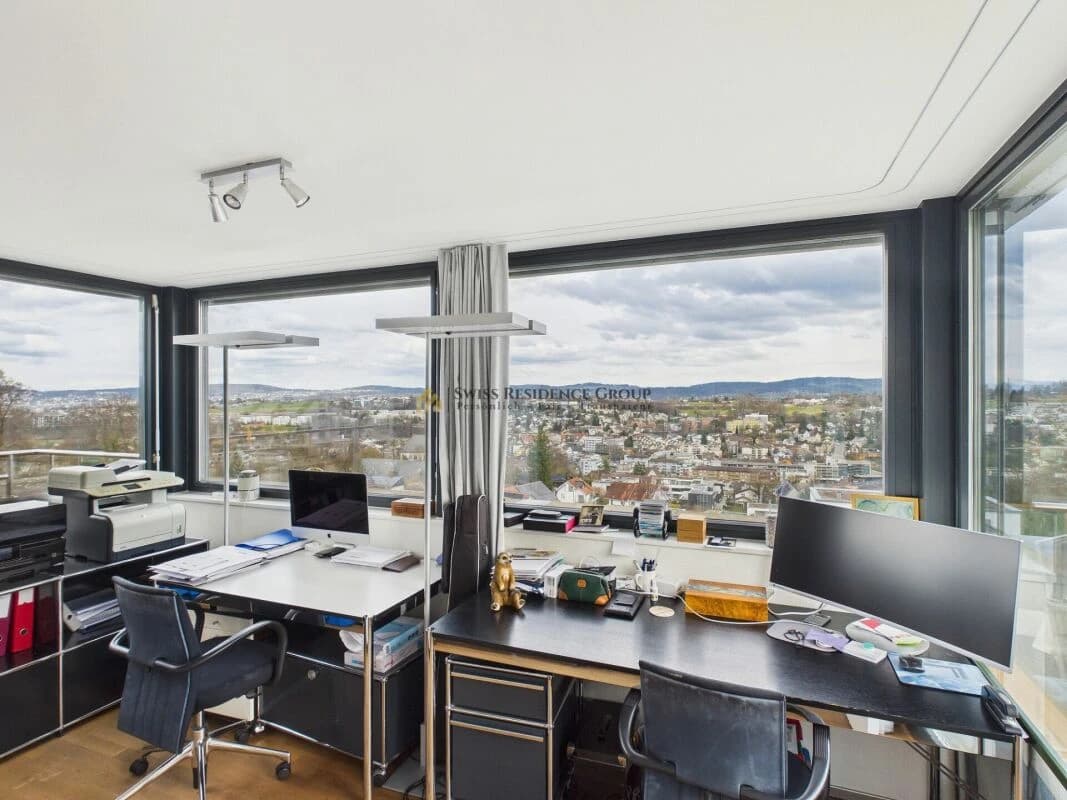 Modernes Einfamilienhaus mit Panorama in Adliswil