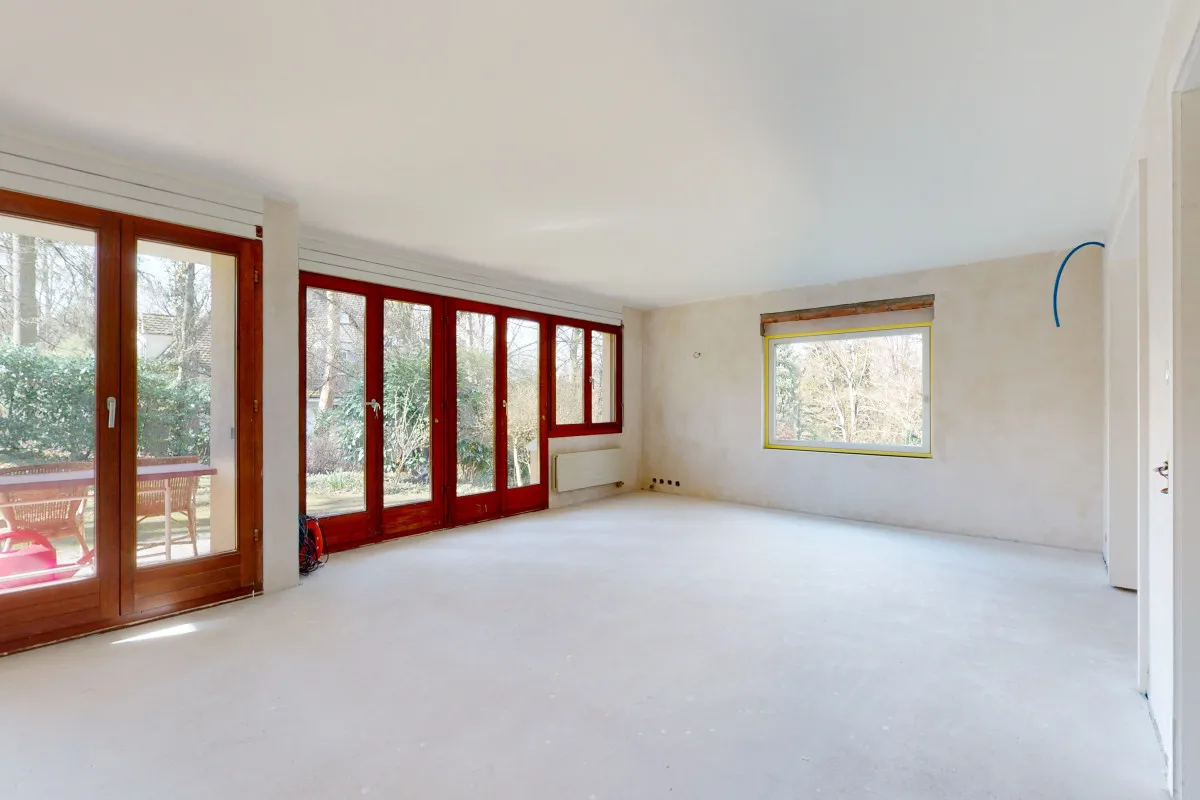 Grosszügige 6.5-Zimmer Maisonettewohnung mit grossem Garten