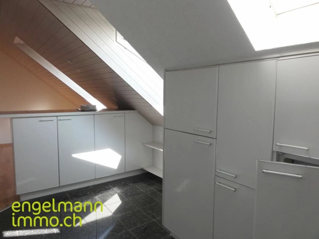 Schöne 2.5-Zimmer-Duplexwohnung/ Bel appartement en duplex de 2.5 pièces