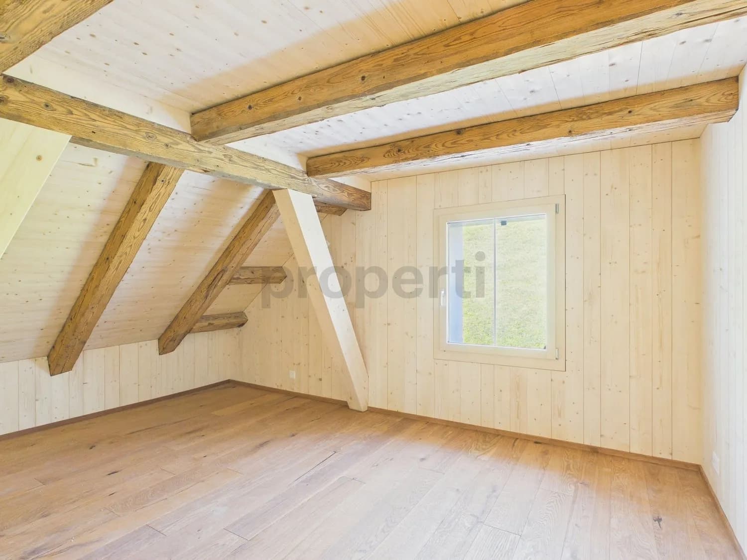Neu renovierte 7-Zimmer-Maisonette mit grosszügigem Grundriss, Ennetbürgen