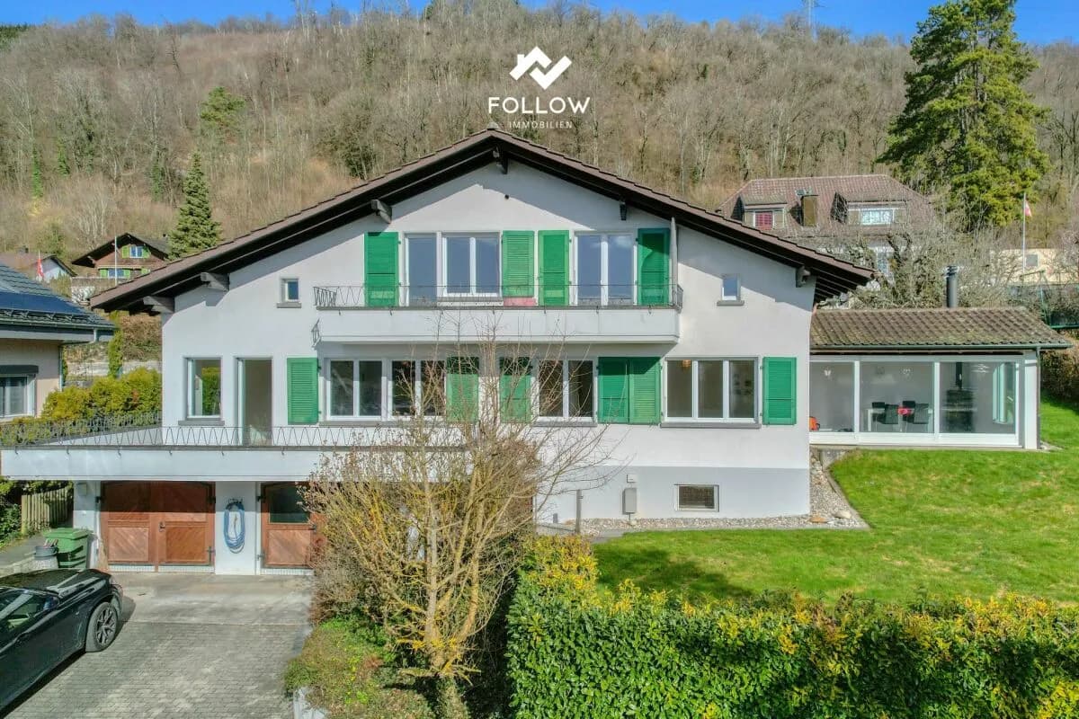 Wohnen mit Weitblick, Zweifamilienhaus an bester Hanglage