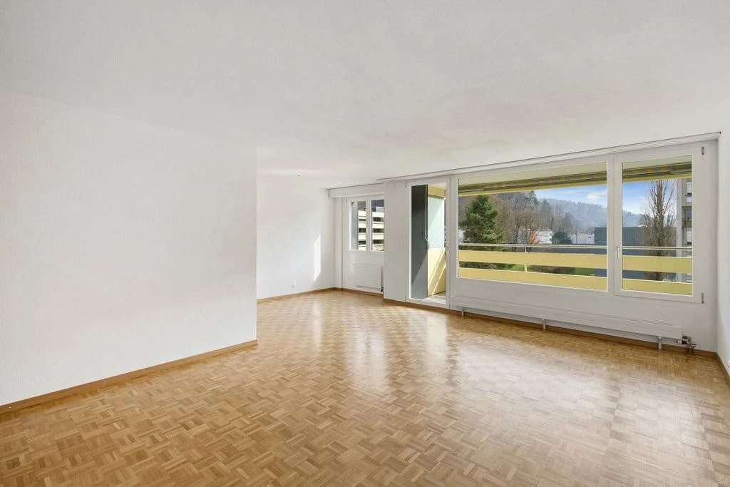 Grosse Familienwohnung mit etlichen Spielmöglichkeiten!