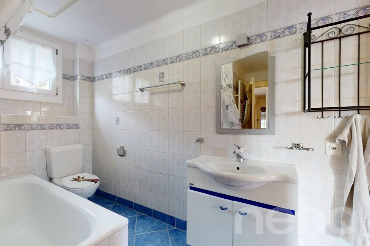 Charmante 10-Zimmer Villa mit Einliegerwohnung